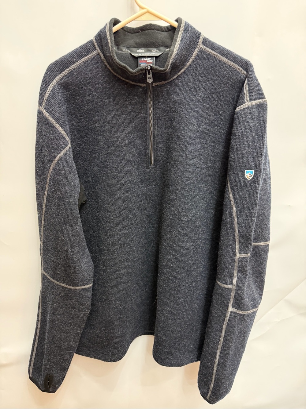 Men’s Charcoal Quarter-Zip Sweater men’s thermokore size XL
